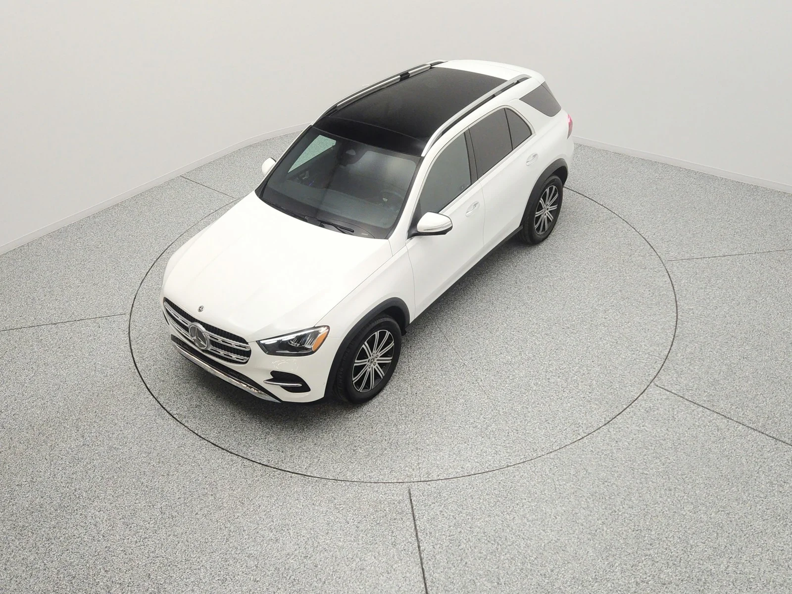 Certified Used 2024 Polar White Mercedes-Benz GLE 350 4MATIC® SUV image 9