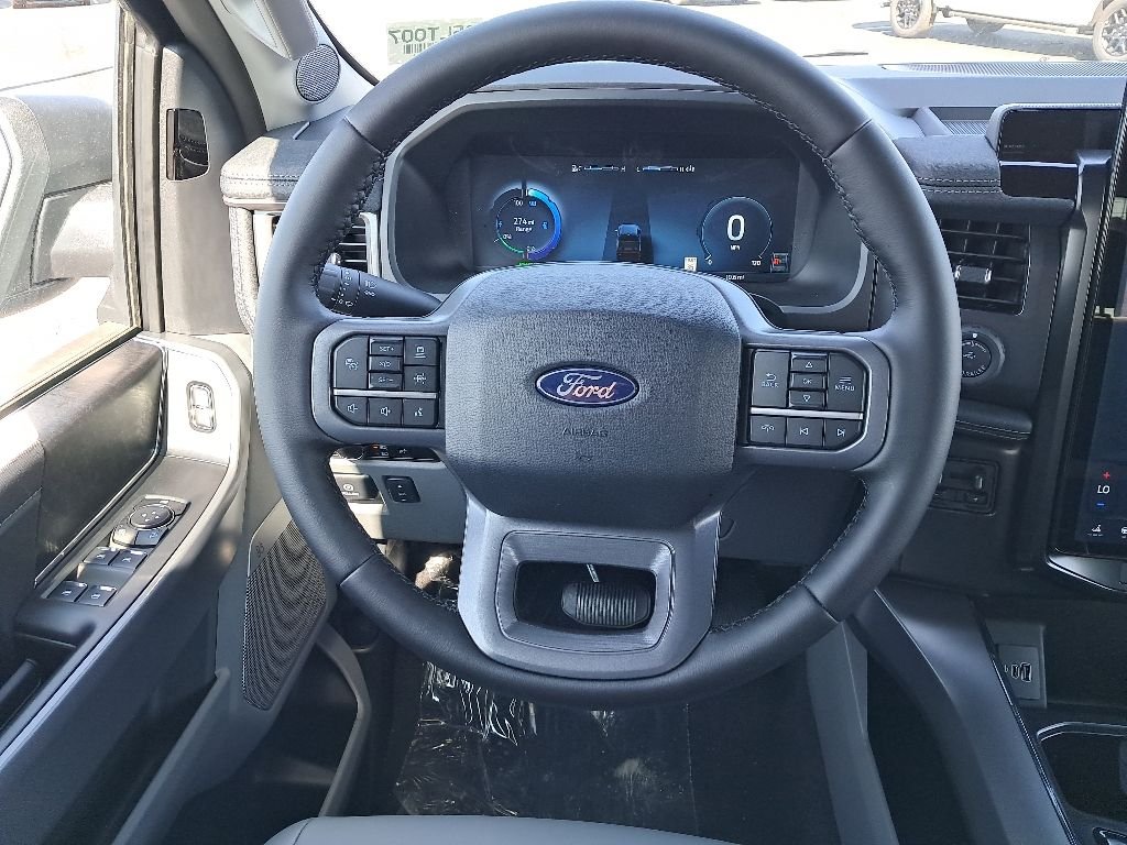 New 2025 Carbonized Gray Metallic Ford Flash™ image 15