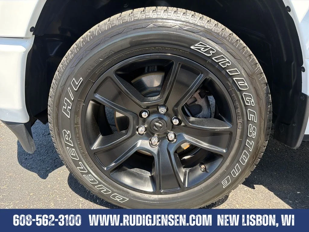 Used 2023 White Ram Big Horn/Lone Star image 28