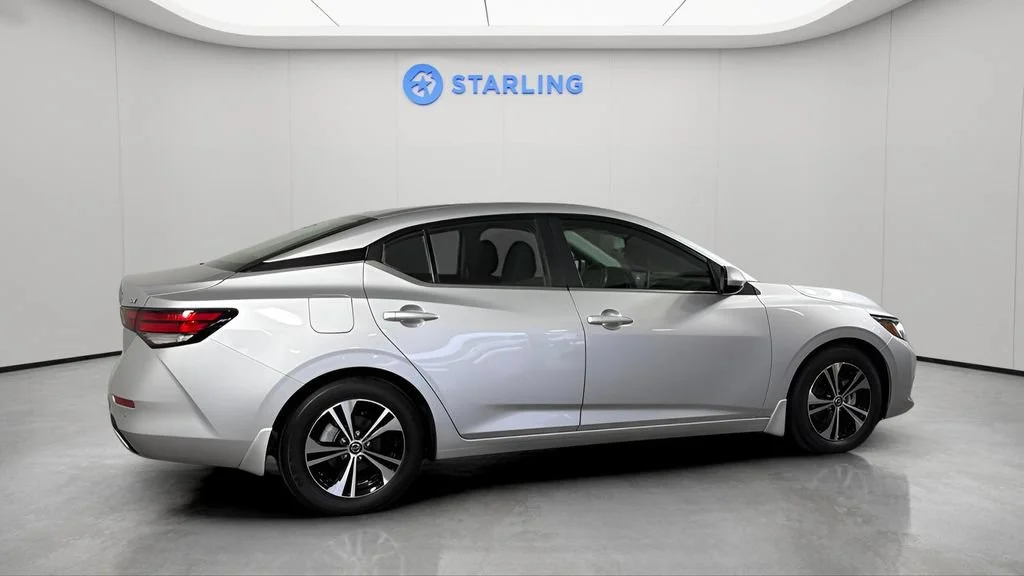 Used 2022 Silver Nissan SV Xtronic CVT image 10