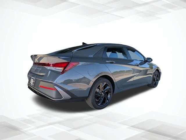 Used 2026 Gray Hyundai SEL Sport image 4