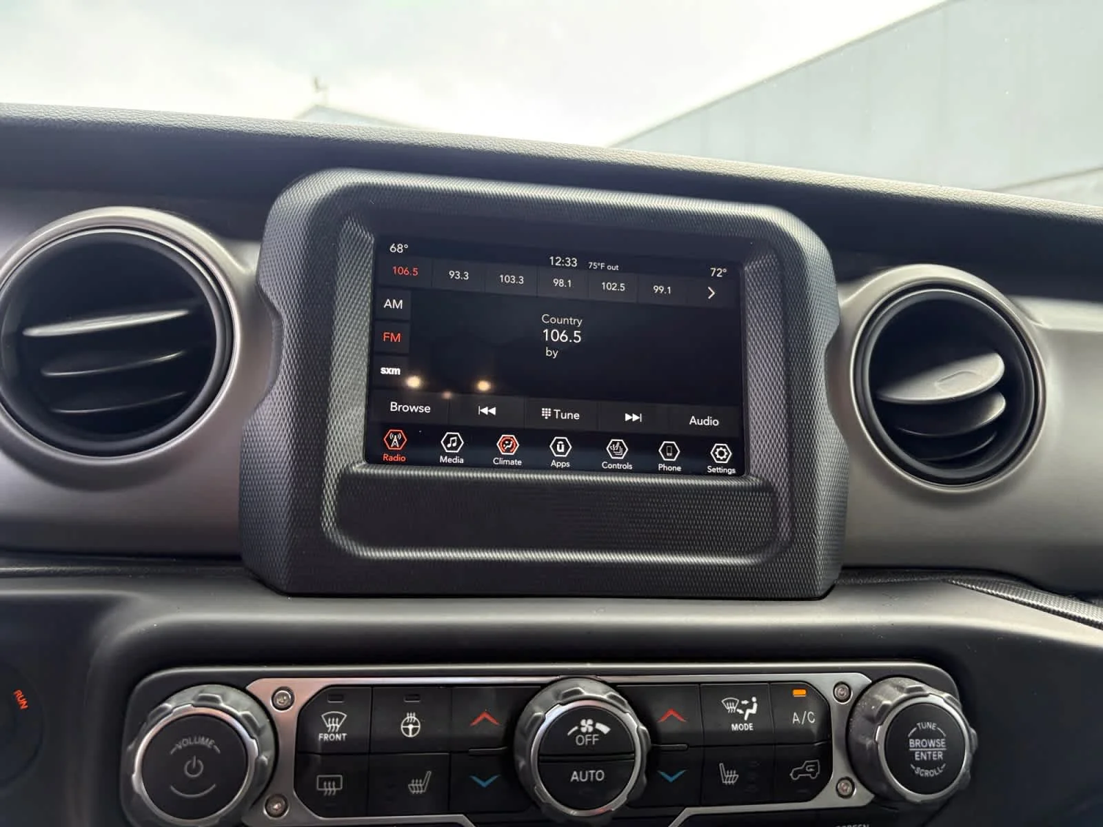 Used 2020 Ocean Blue Metallic Clearcoat Jeep Freedom image 22