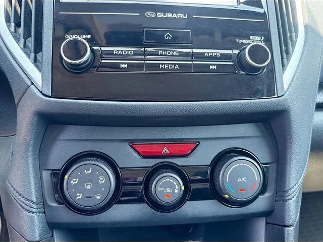 Used 2018  Subaru 2.0I image 12
