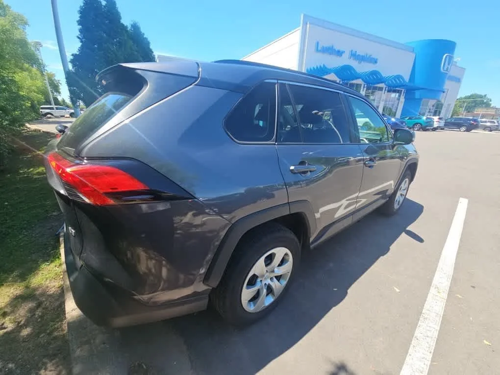 Used 2021 Magnetic Gray Metallic Toyota LE image 4