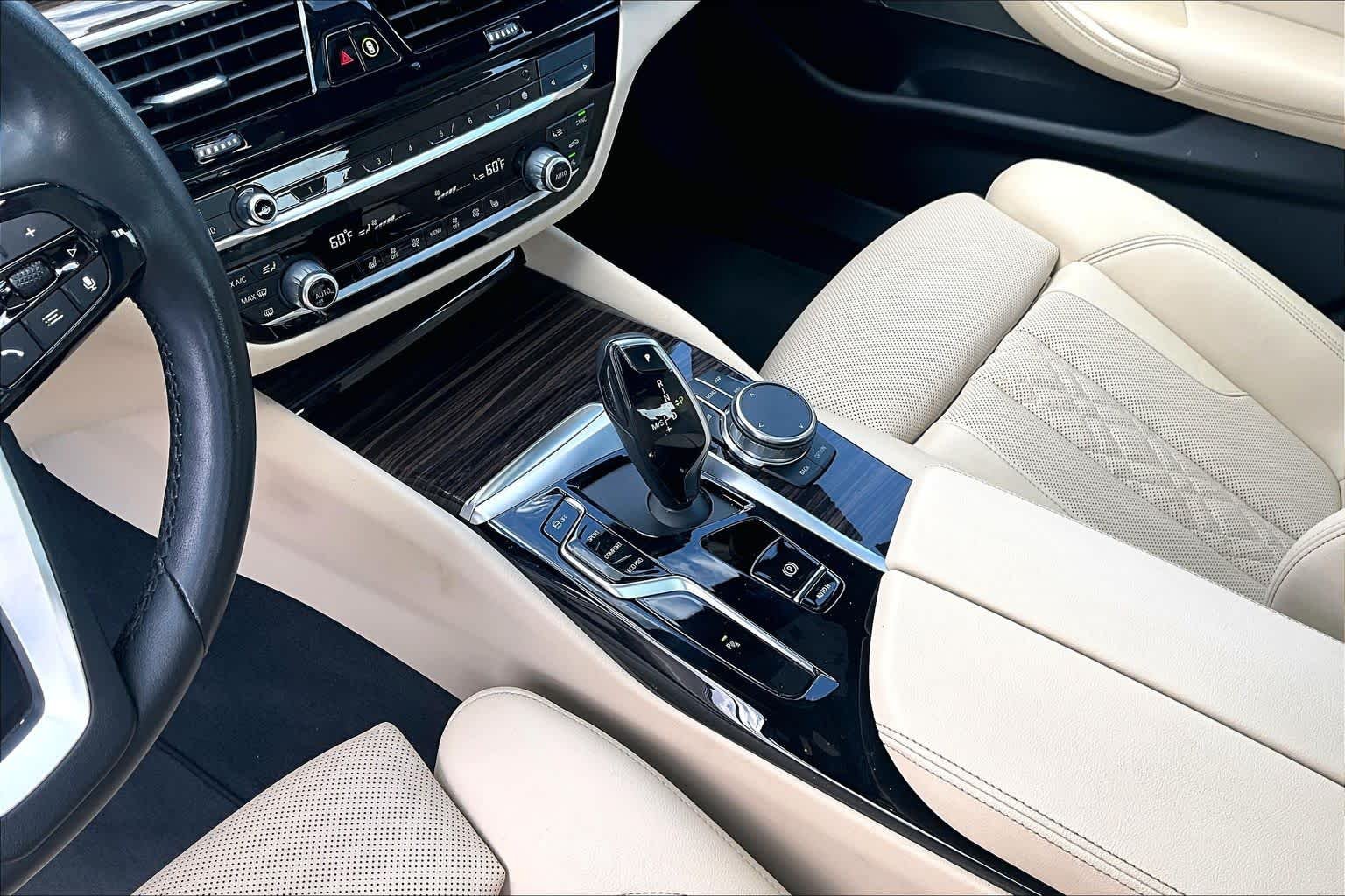 Used 2023 Dark Graphite Metallic BMW 530i image 17