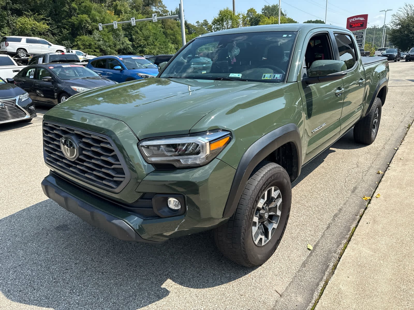 Used 2022 -select- Toyota SR5 image 3
