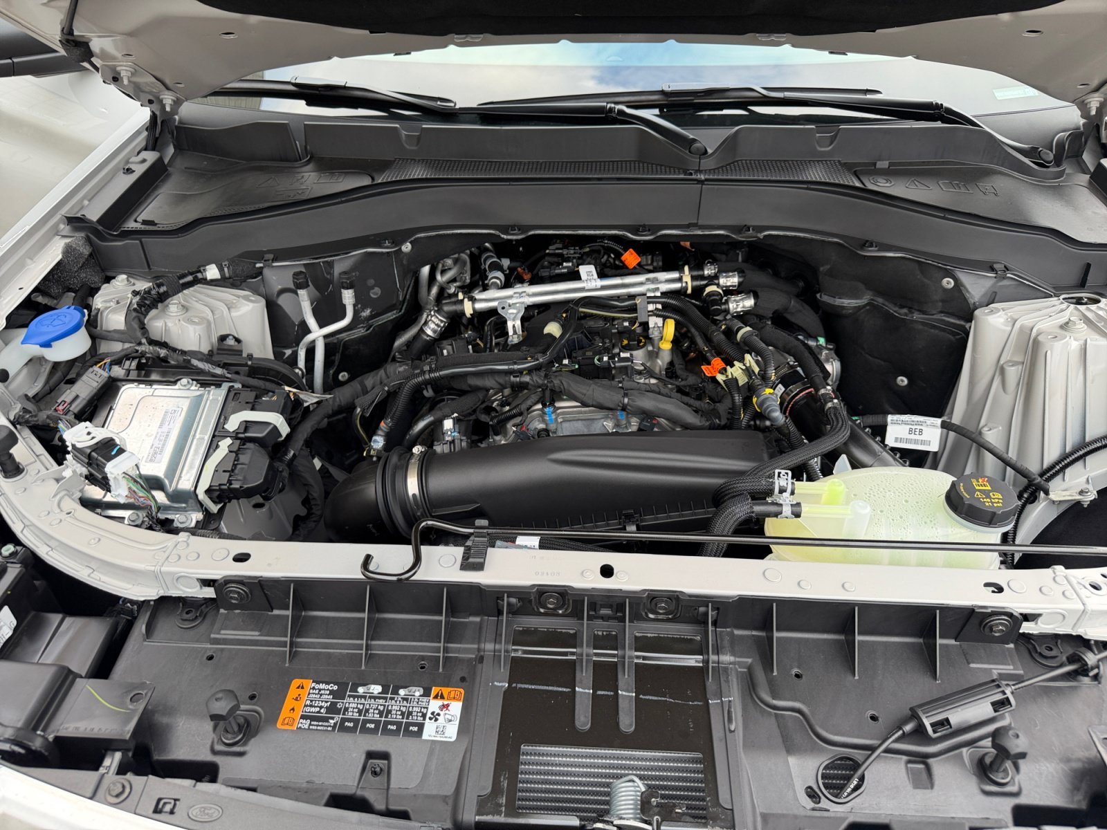 New 2027 Avalanche Gray Ford Active image 20