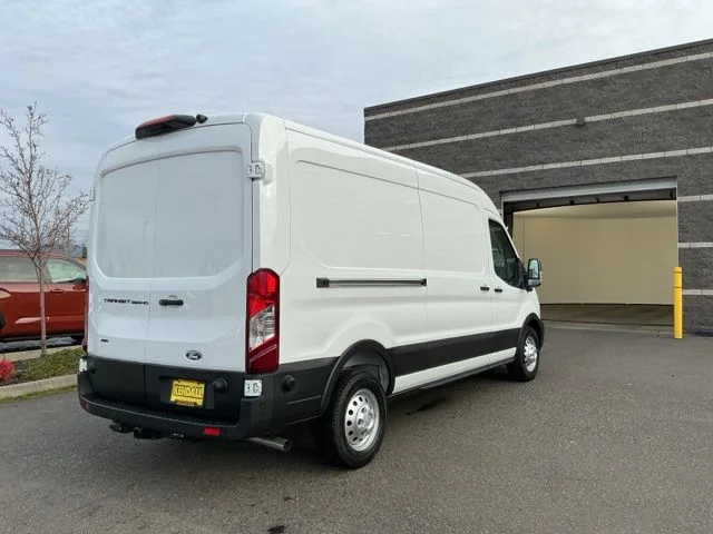 New 2026 Oxford White Ford Base image 4