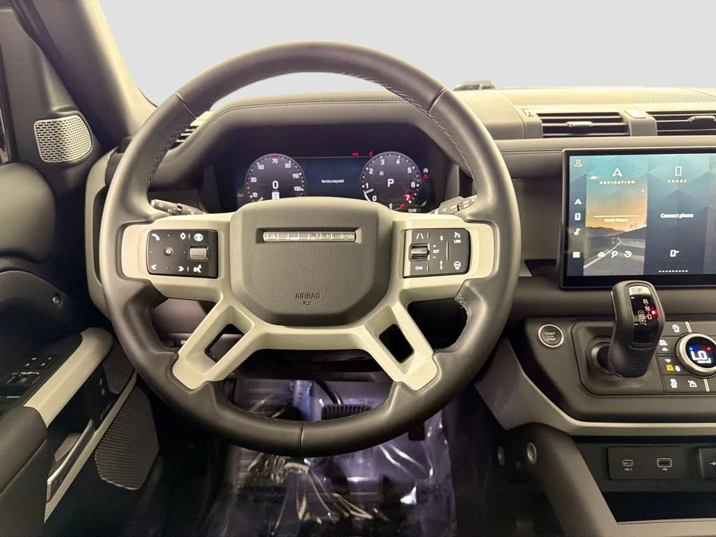 Used 2024 Gray Land Rover S image 24