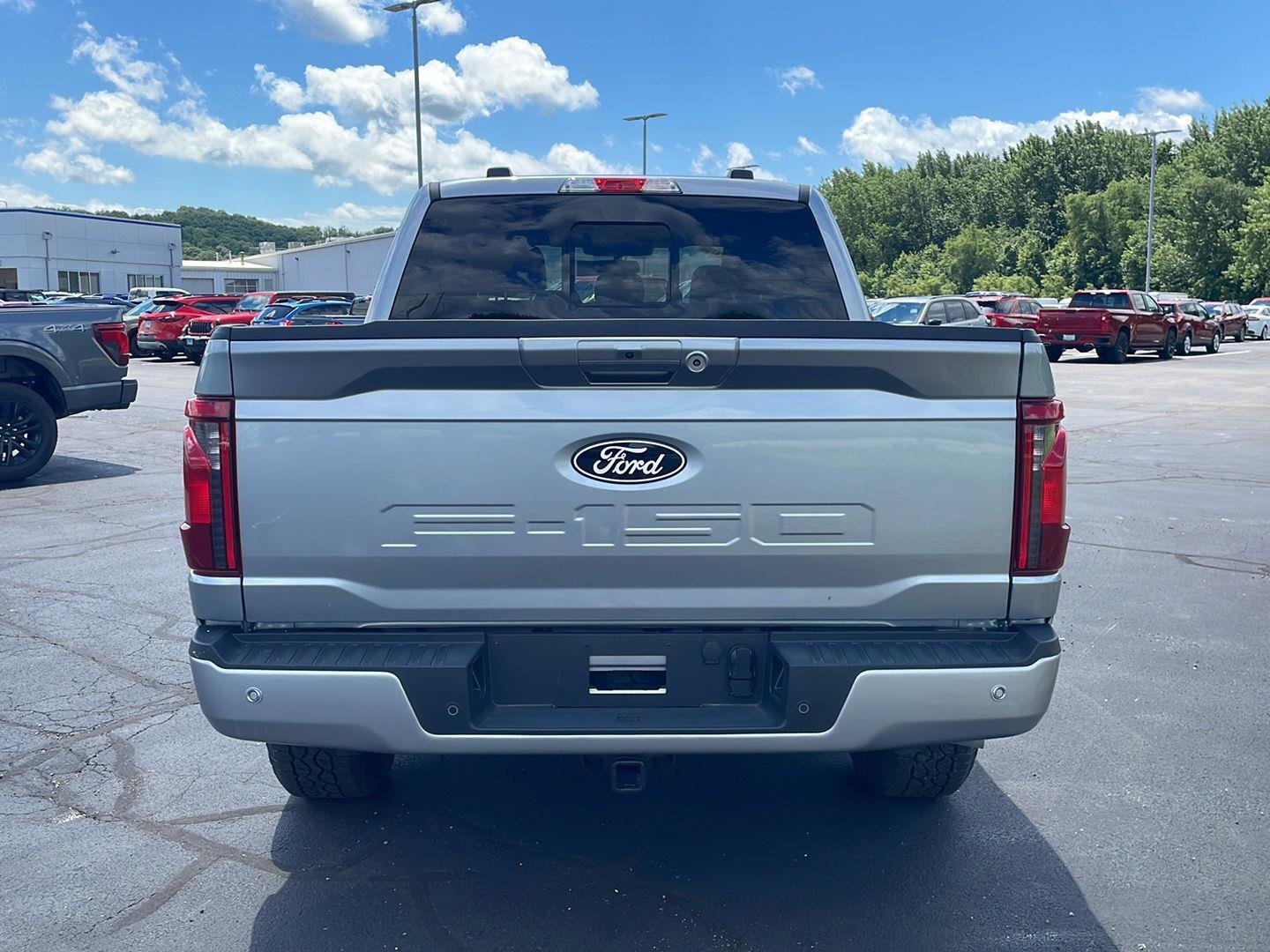 New 2026 Iconic Silver Metallic Ford XLT image 8