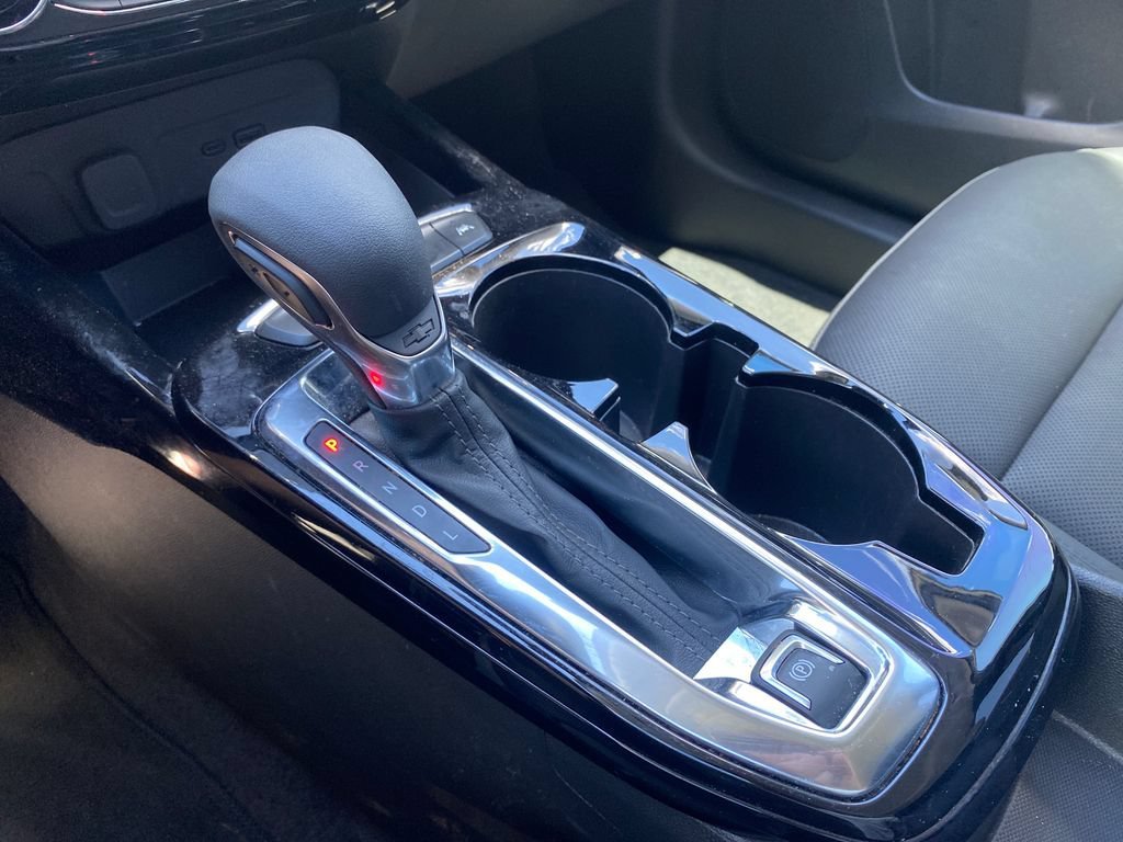 Used 2025 Summit White Chevrolet ACTIV image 25