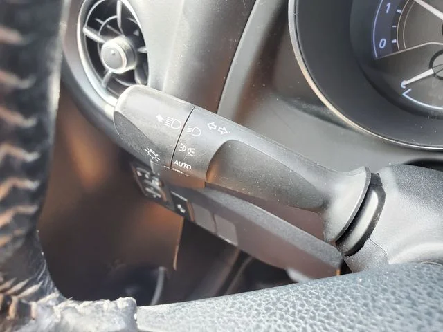 Used 2018 Red Toyota Base image 17