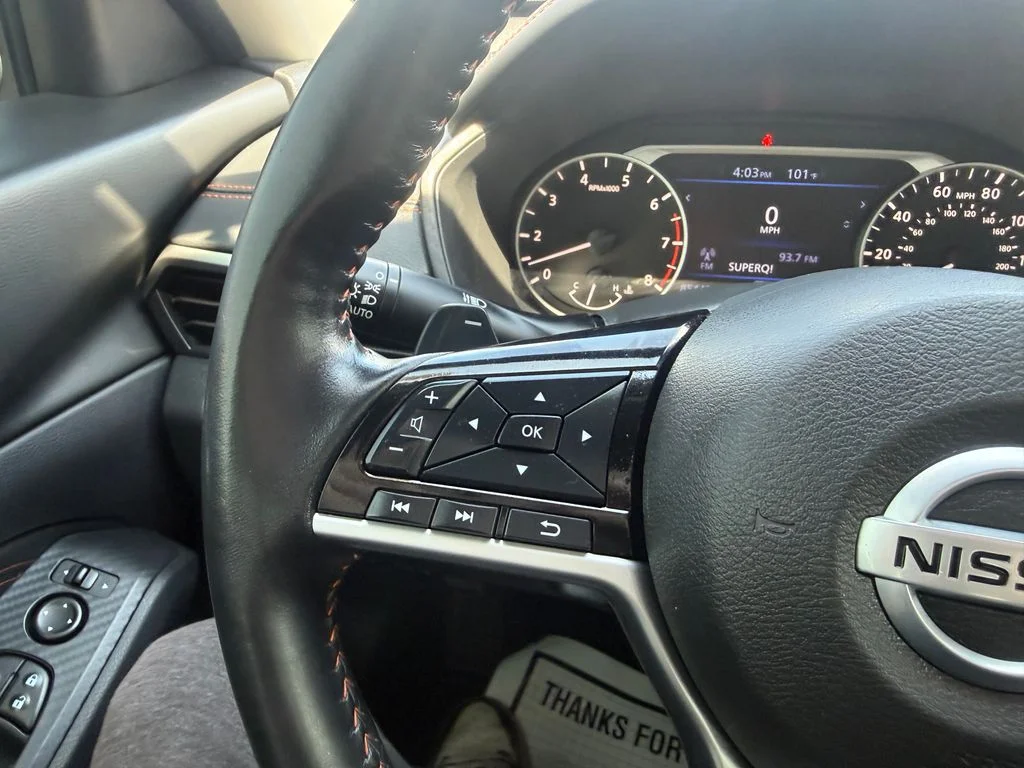 Used 2020 Red Nissan 2.5 SR image 23