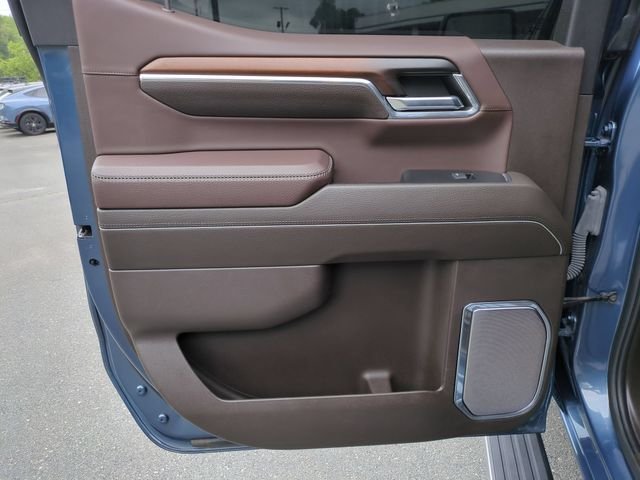 Used 2024 Blue GMC Denali image 29