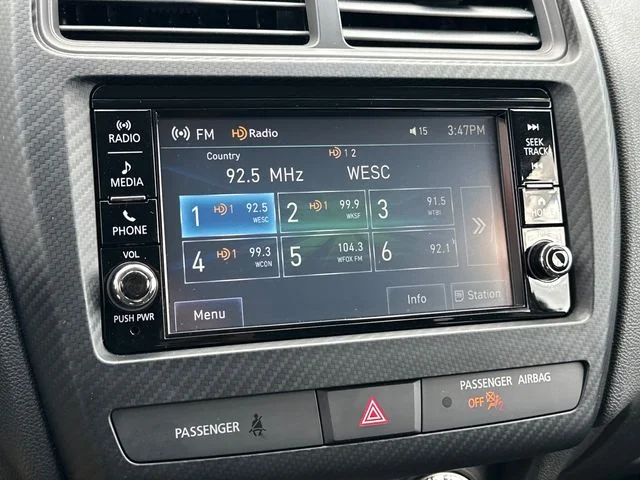 Used 2025 Silver Mitsubishi 2.0 ES image 24