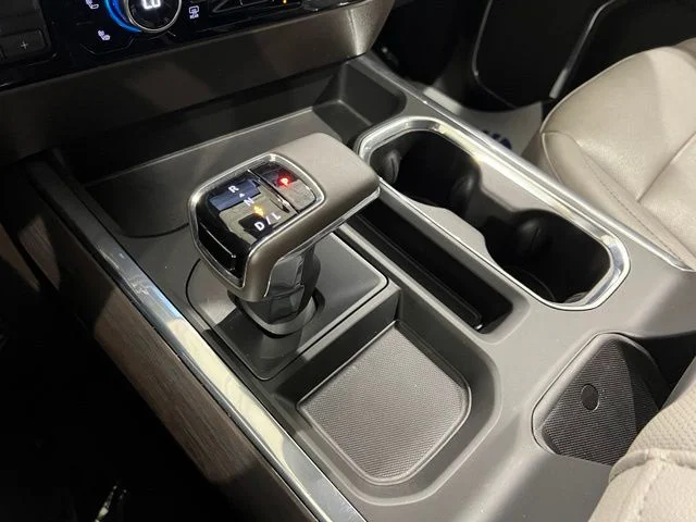 Used 2023 Silver GMC SLT image 14