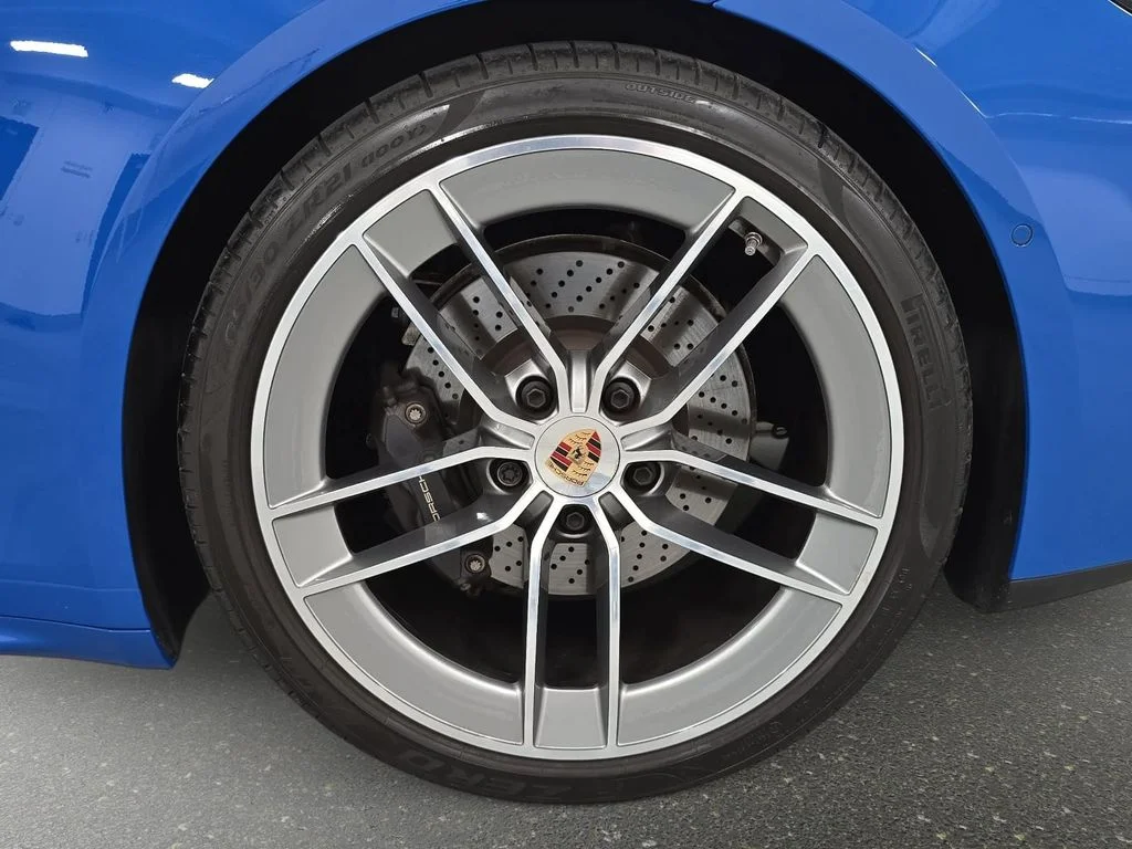 Certified Used 2025  Porsche Carrera image 28