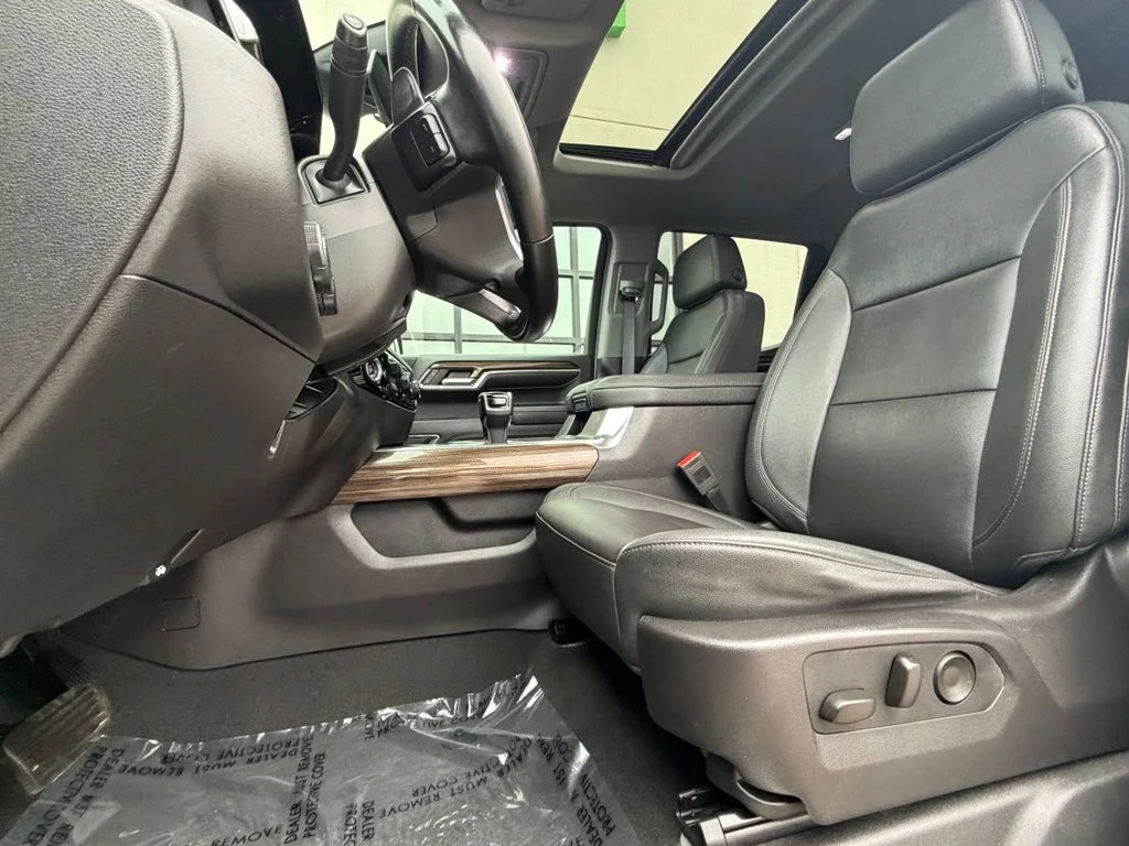 Used 2024 White Chevrolet LT Trail Boss image 10