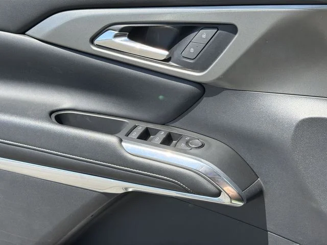 Used 2024 Gray Chevrolet LT image 32