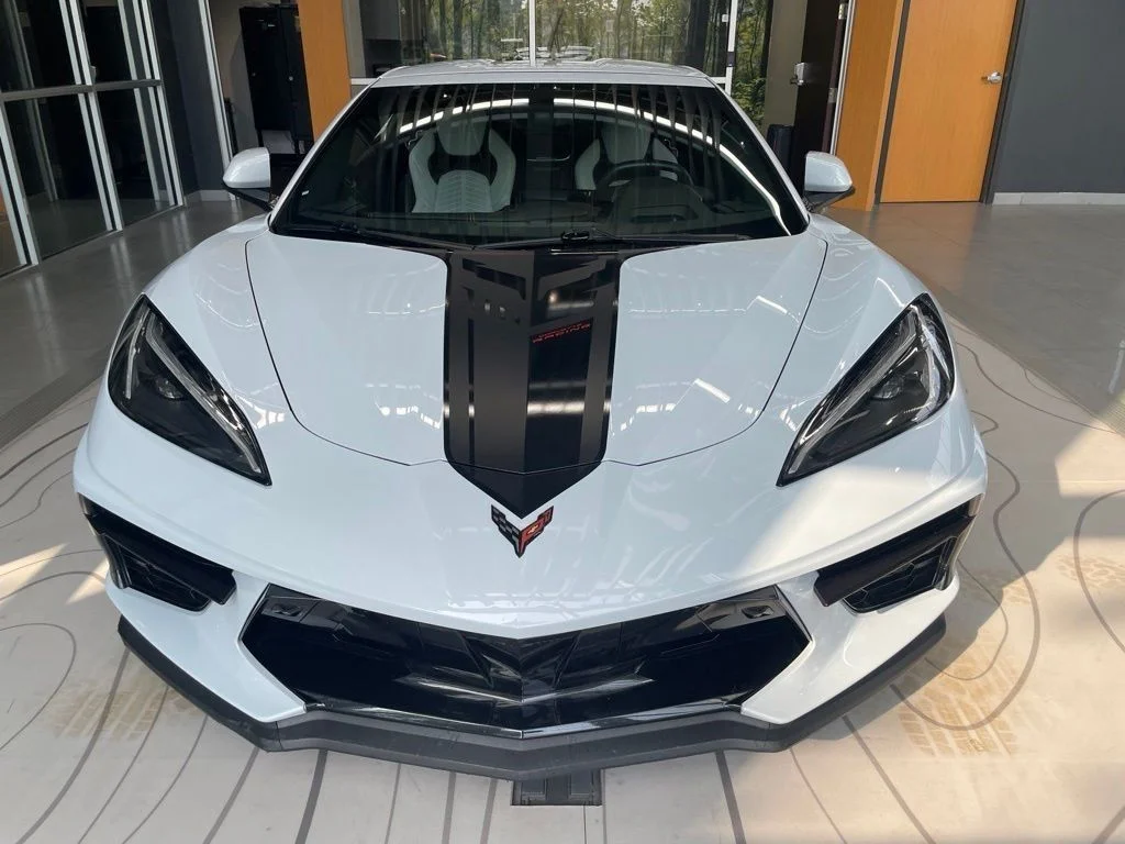 Used 2023 White Chevrolet Stingray image 8