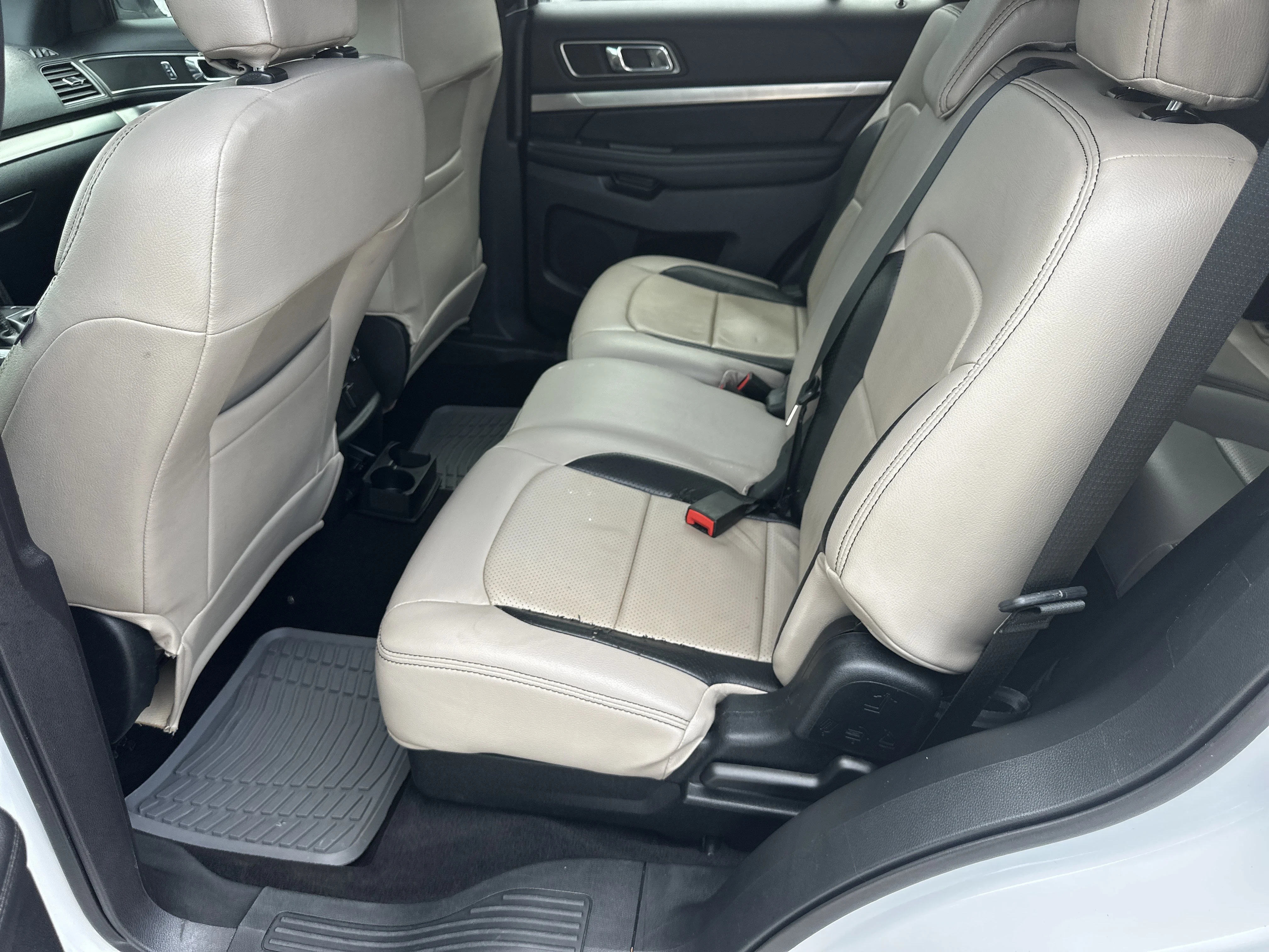 Used 2019 Oxford White Ford XLT image 21
