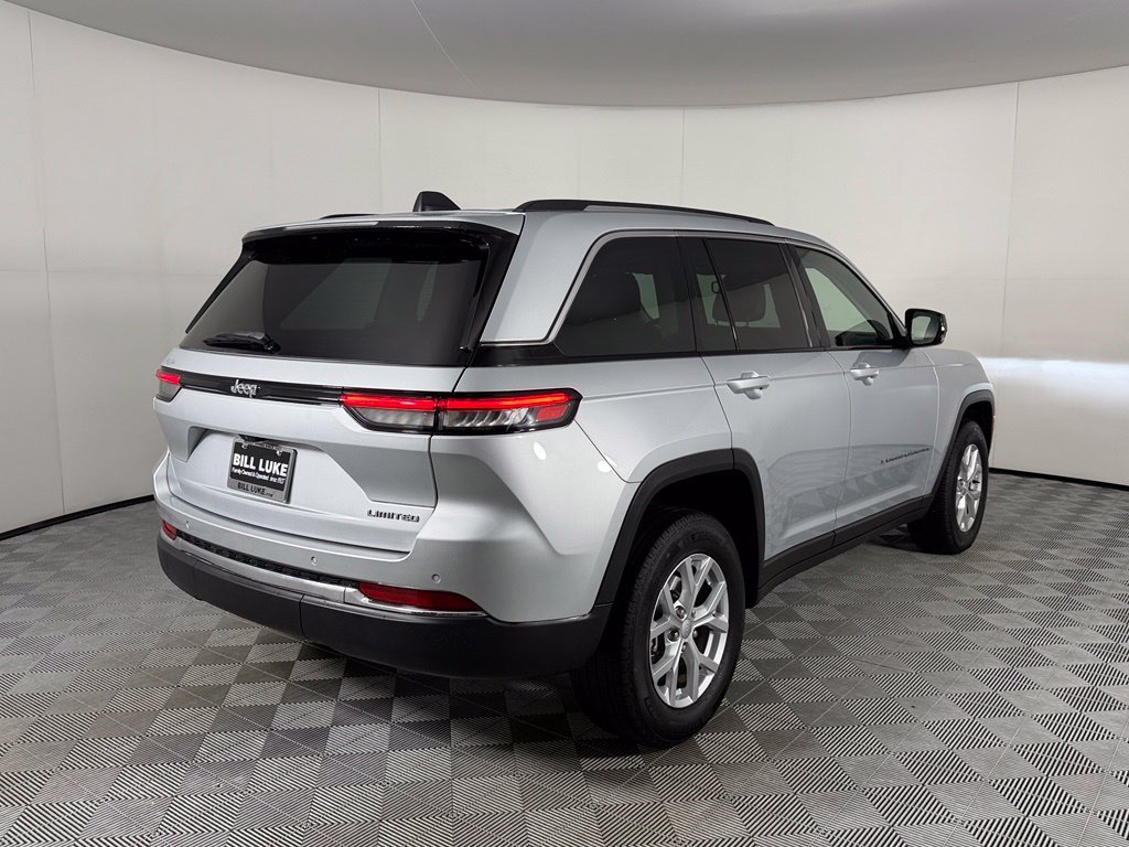 Used 2023 Silver Jeep Limited image 6