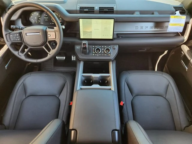 2025 Land Rover Defender V8 - Photo 19