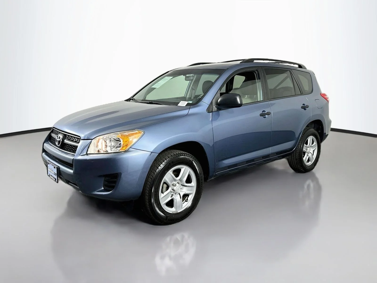 Used 2009 Pacific Blue Metallic Toyota Base image 3