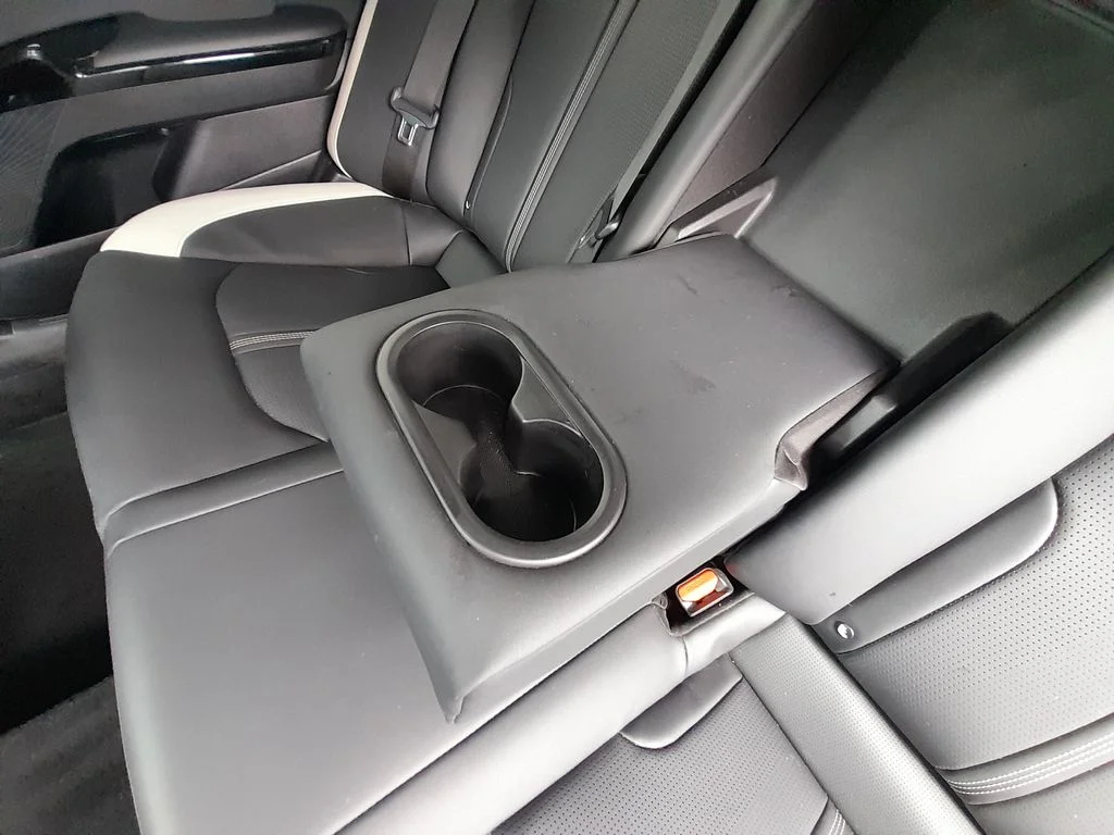 Used 2025 White Kia GT-Line image 38