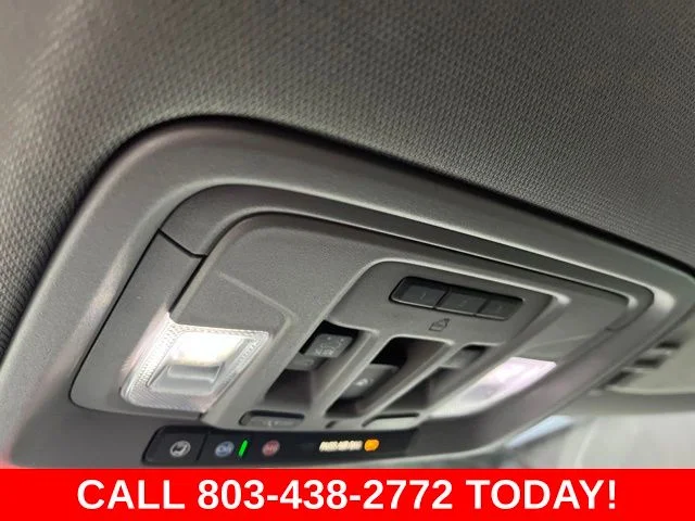 Used 2021 White GMC SLT image 30