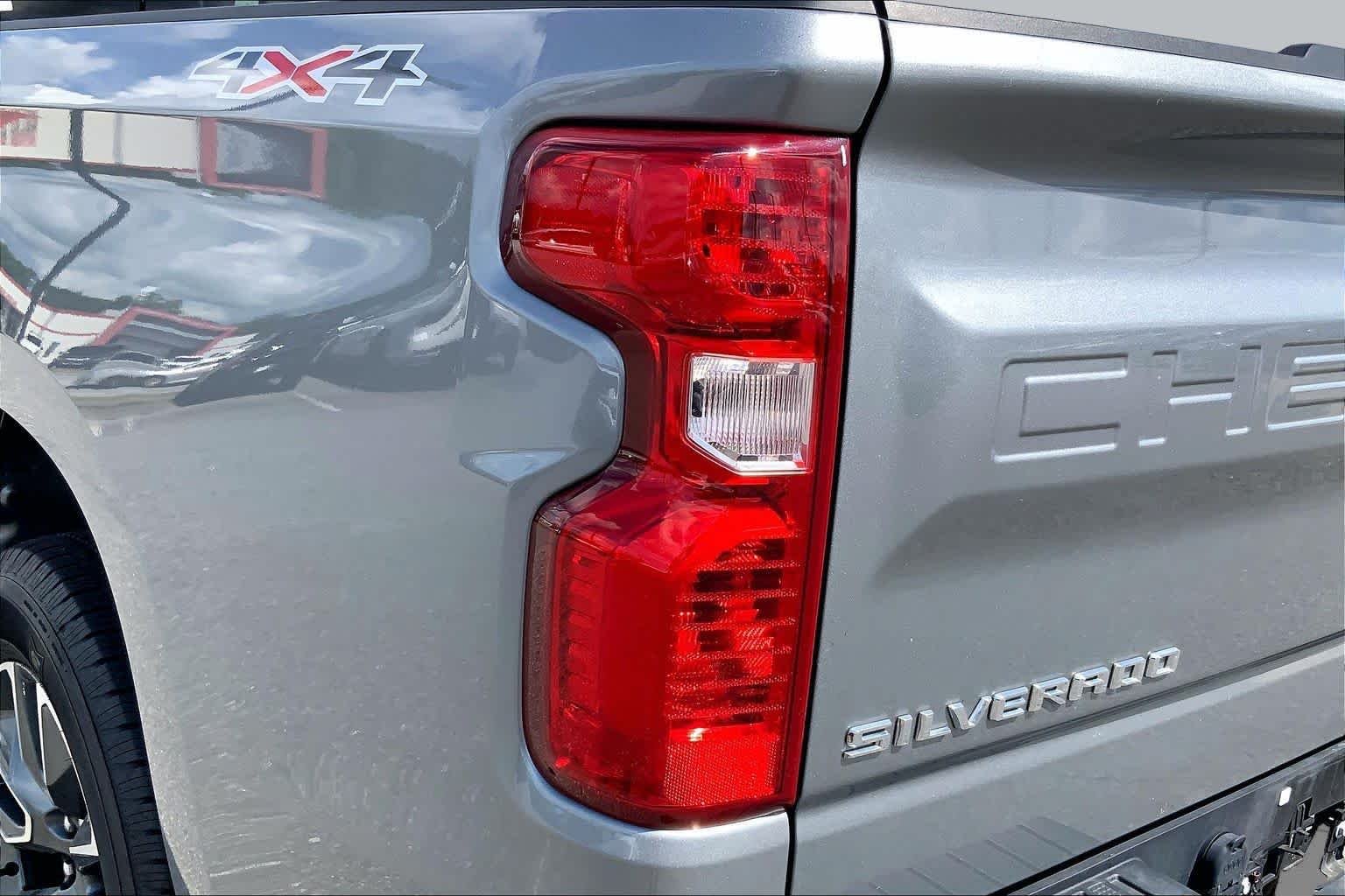Used 2023 Sterling Gray Metallic Chevrolet LT image 26