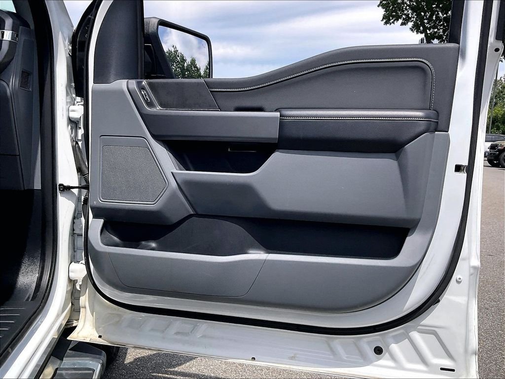 Used 2025 White Ford XLT image 11