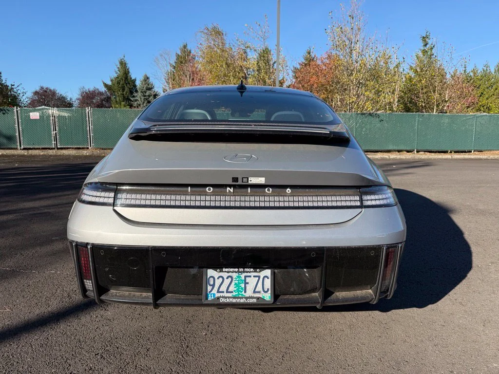 Used 2025 Curated Silver Hyundai SEL image 6
