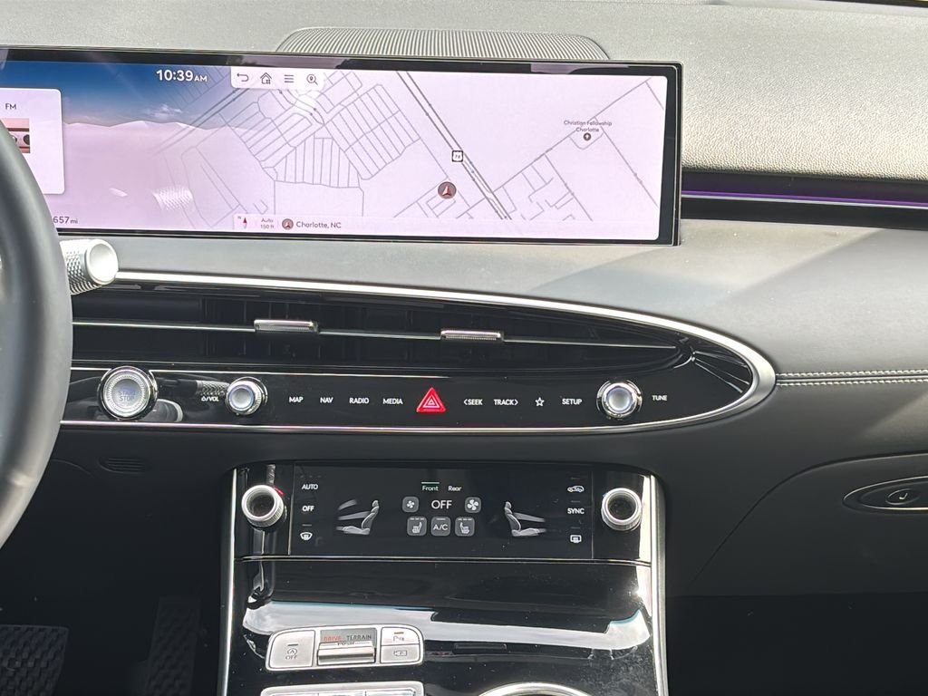 2026 GENESIS GV70 Standard - Photo 19