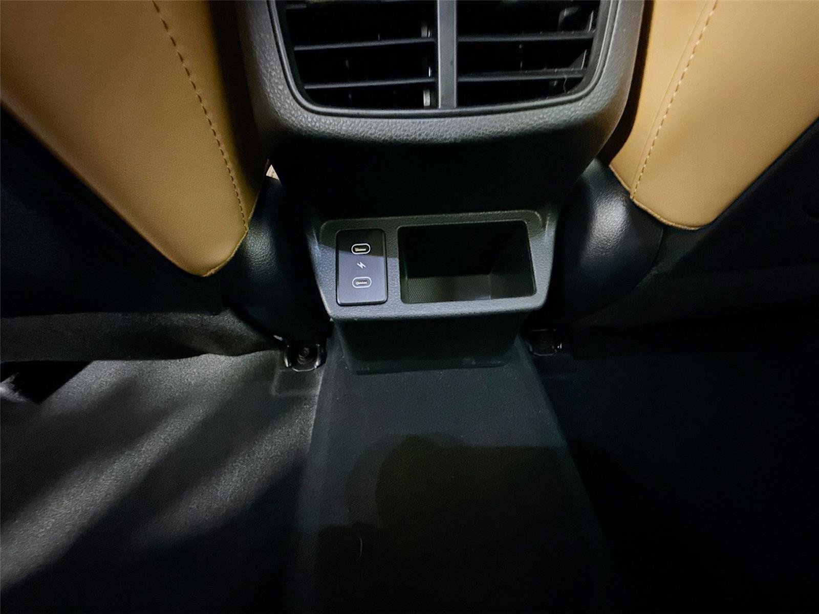 Used 2024 Fusion Black Kia SX image 27