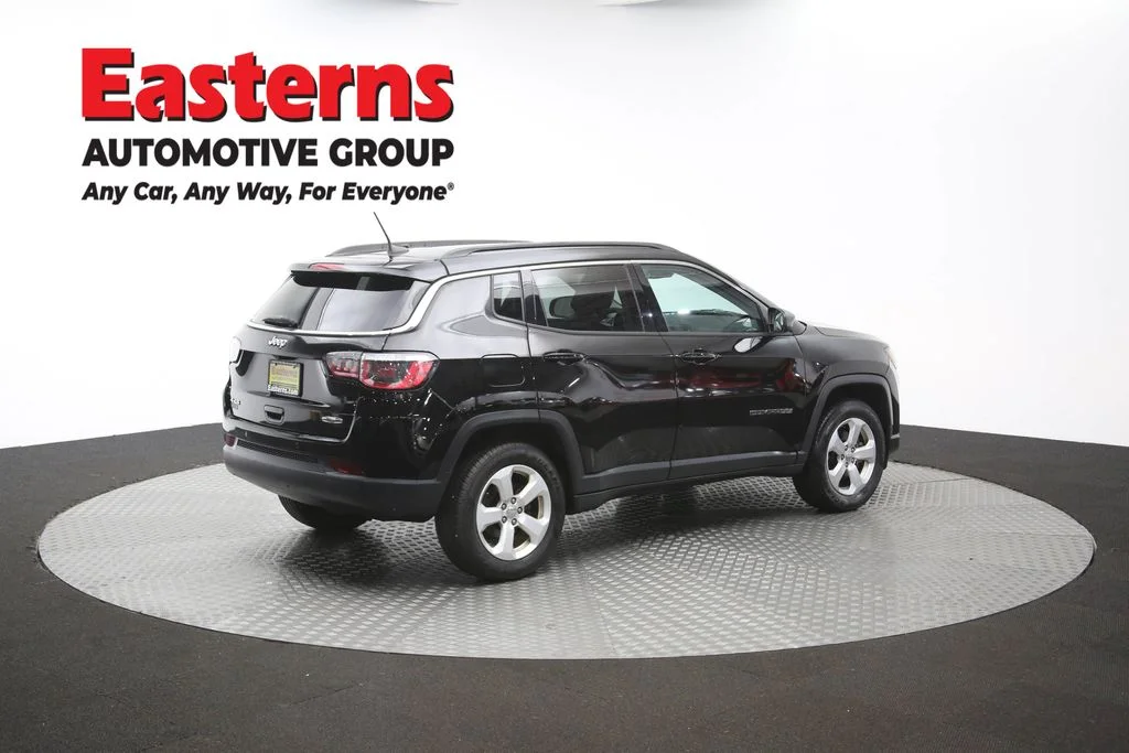 Used 2018 Black Jeep Latitude image 42