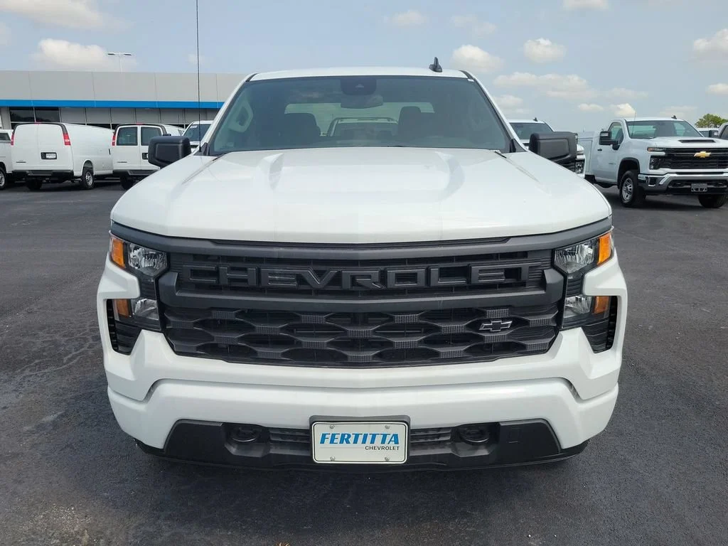 New 2026 Summit White Chevrolet Custom image 29