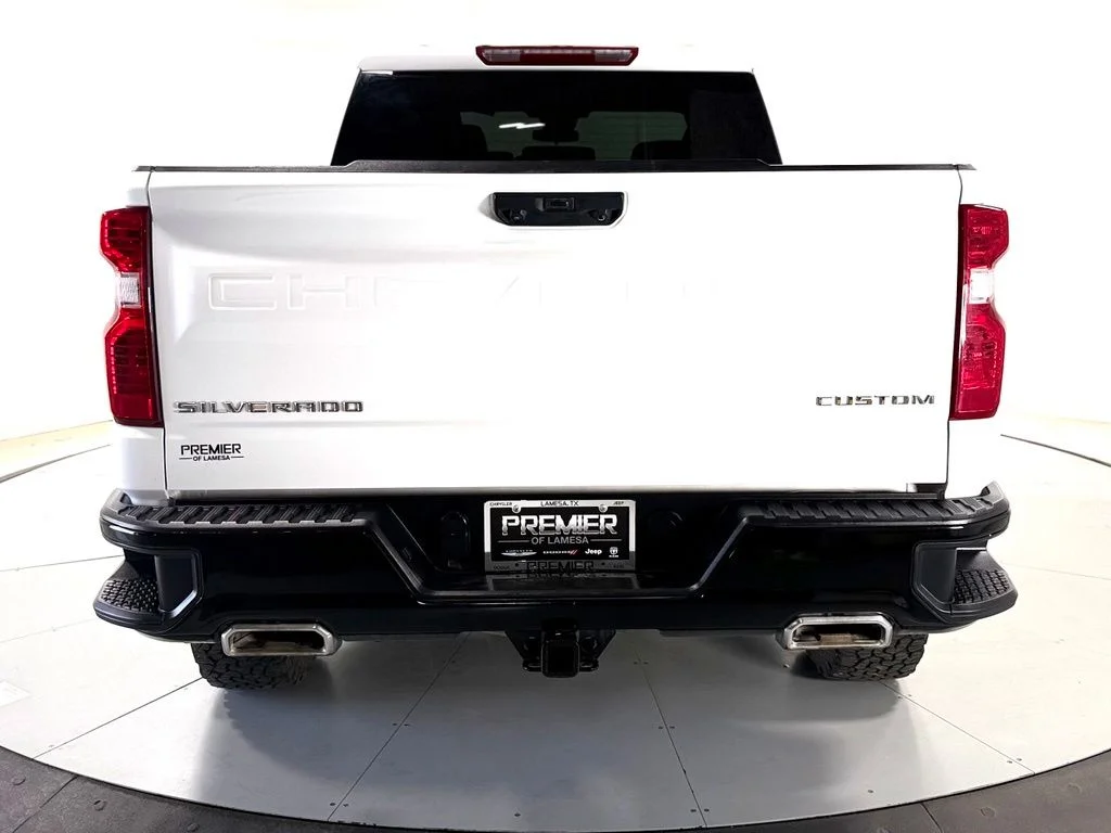 Used 2025 White Chevrolet Custom Trail Boss image 5