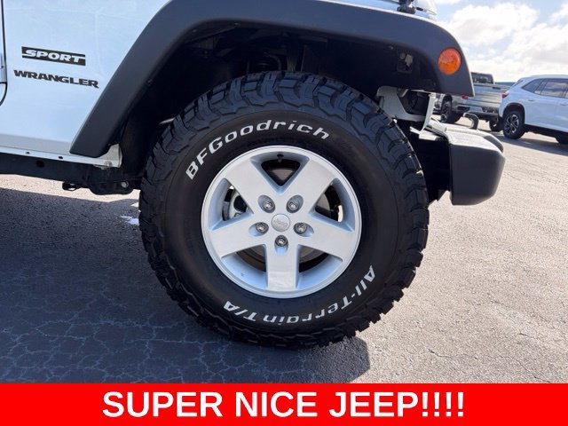 Used 2017 Bright White Clea Jeep Sport image 8