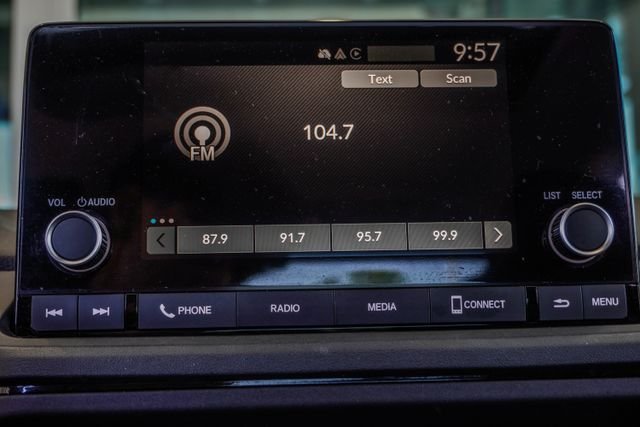 Used 2023 White Honda EX image 26