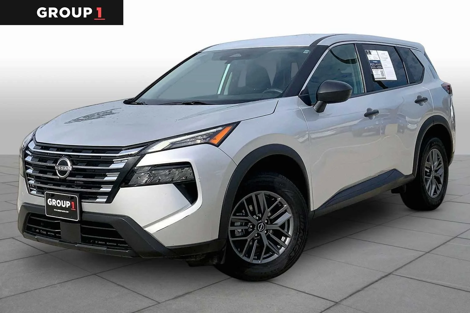 2024 Nissan Rogue S FWD's photo