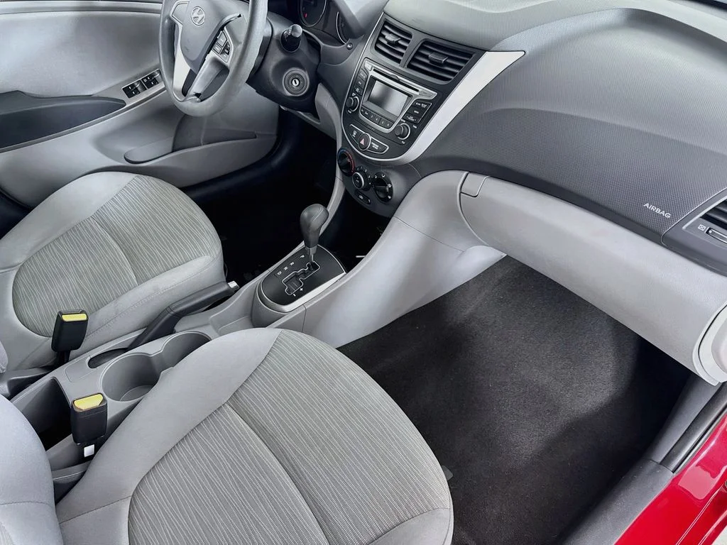 Used 2015 Red Hyundai GS image 29