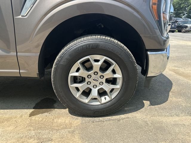 Used 2023 Stone Gray Metallic Ford XLT image 20