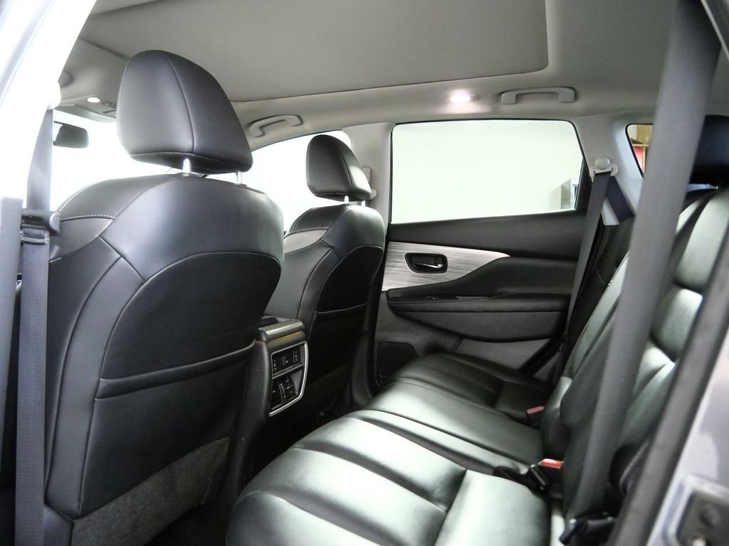 Used 2018 Gray Nissan Platinum image 11