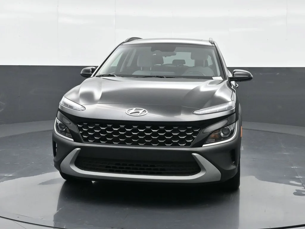 Used 2023 Black Hyundai SEL image 15