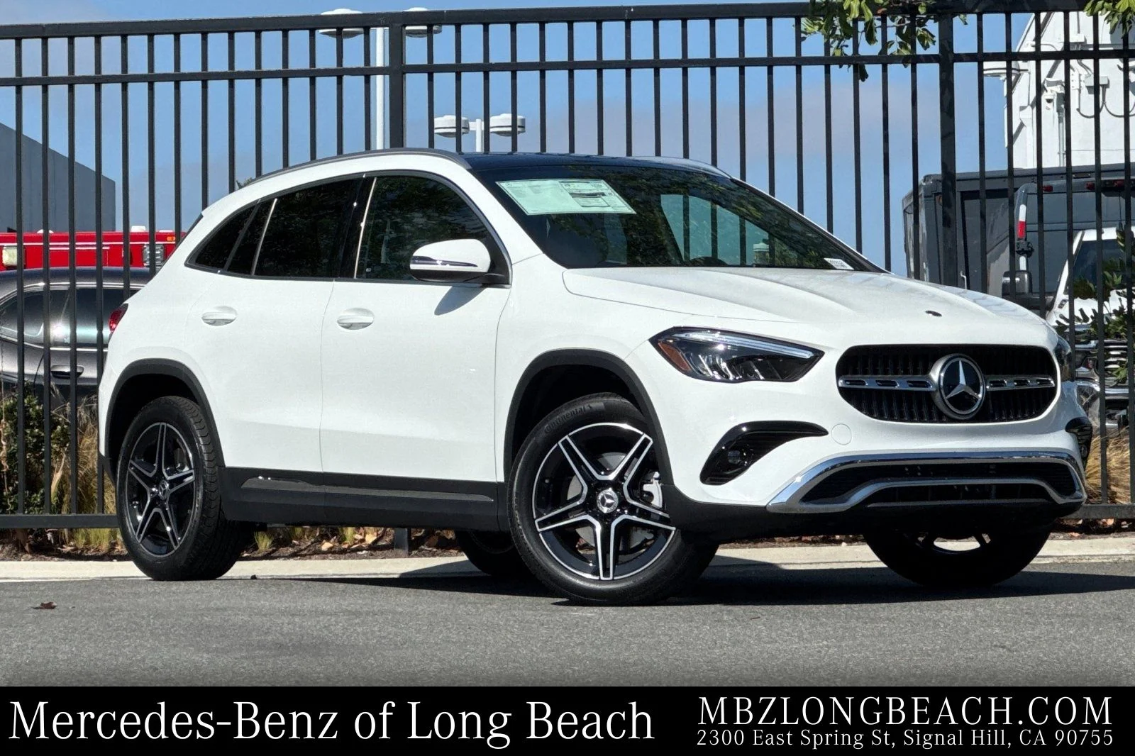 New 2026 Polar White Mercedes-Benz GLA 250 image 1