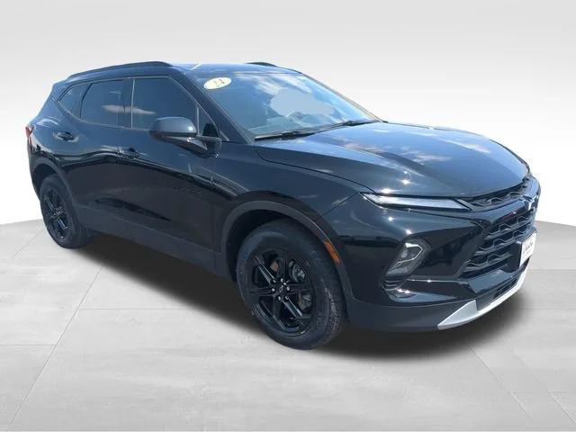 Used 2024 Black Chevrolet 2LT image 9