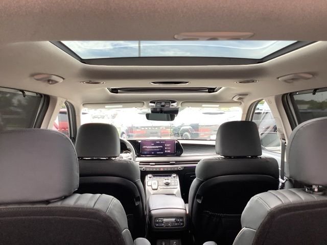 Used 2024 Silver Hyundai Limited image 11