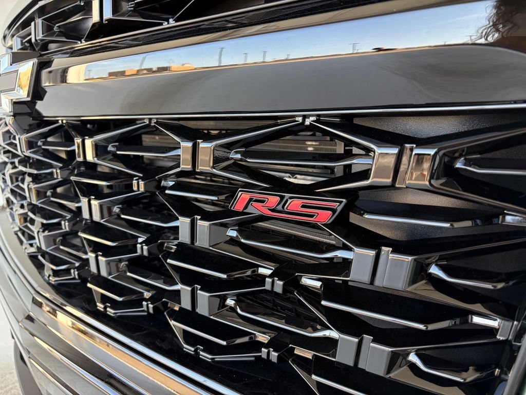 2027 Chevrolet Traverse RS - Photo 29