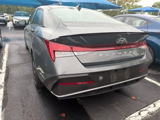 Used 2025 Ecotronic Gray Pearl Hyundai SEL Sport image 8